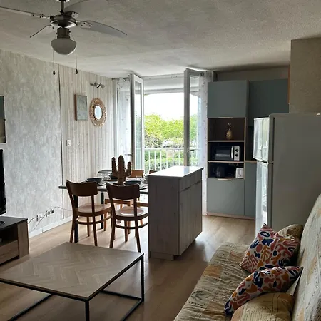Cap D'agde Le Genois T2 De 36m2 Avec Parking Privatif Et Acces Internet * Agde